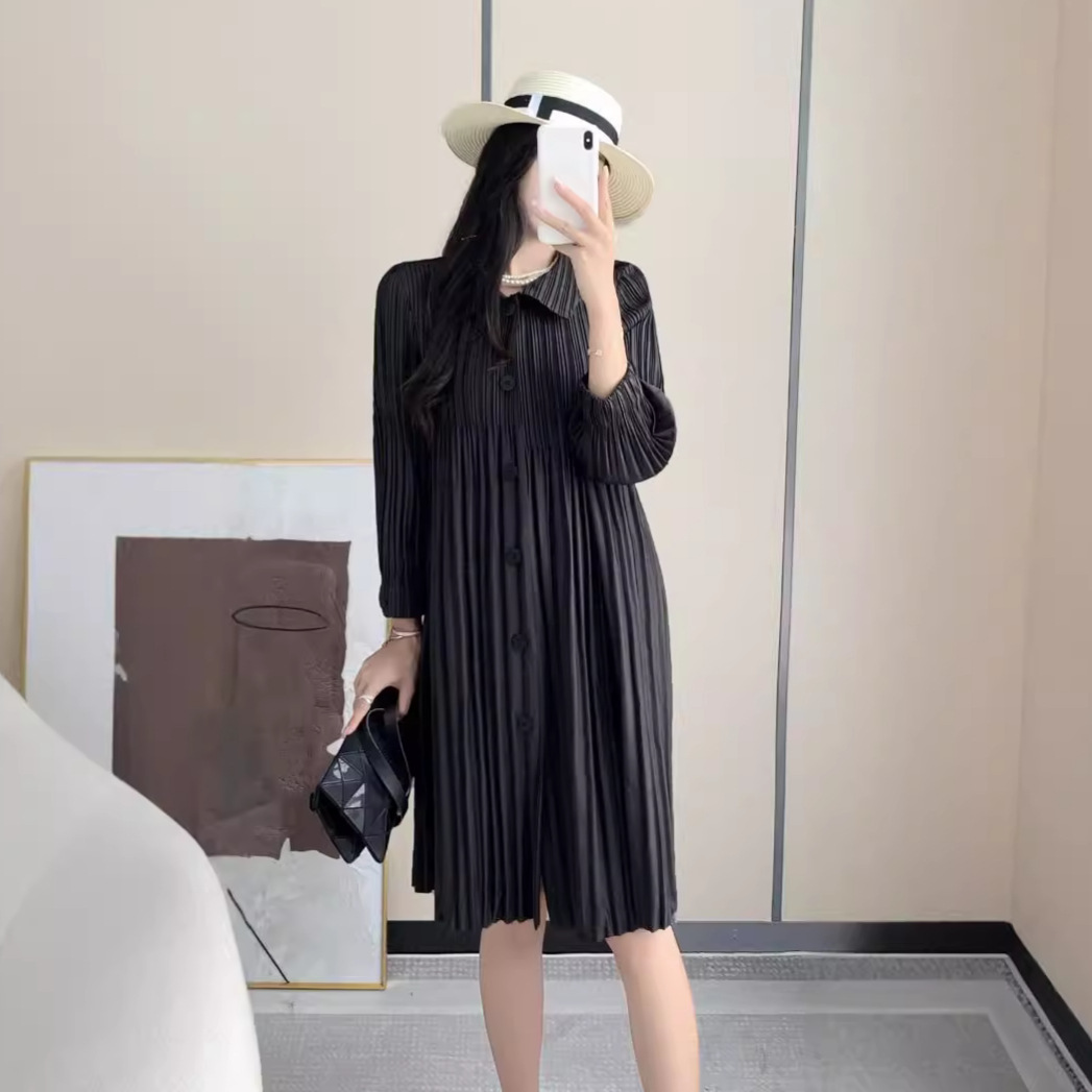 Picture of High-end Pleated Women's Jacket All-match 2024 Autumn and Winter New Elegant Casual Single-breasted Warm Long-sleeved Jacket