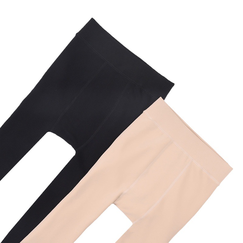 Autumn and winter enlarged bare leg artifact thickened nylon one-piece pants large size outer wear pantyhose foot socks