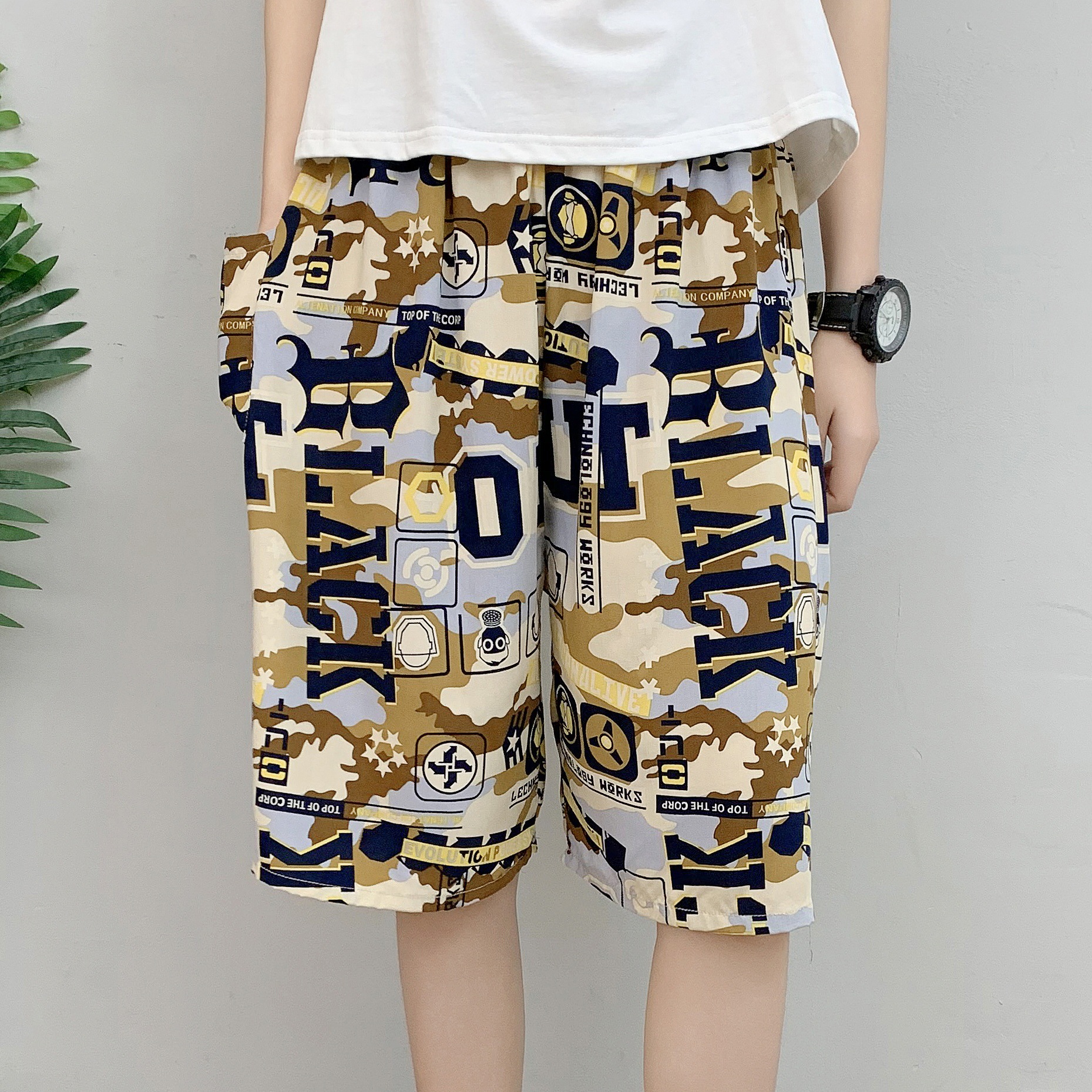 Picture of Cotton Silk Pajama Pants Men's Summer Thin Large Size Loose Shorts Casual Breathable Floral Pants Outer Wear Five-Point Beach Pants