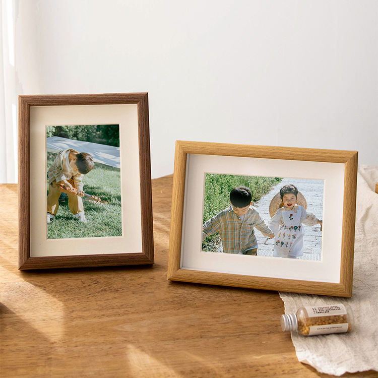 Picture of Wooden Photo Frame Table 6-Inch 7-Frame Wall-Mounted Washed Photos Made into Photo Album Wall-Mounted Plus Printing High-End Frame
