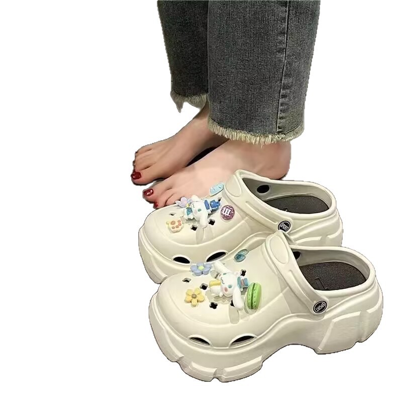 Picture of Baotou EVA hole shoes in 2025 new fashion and versatility student comfortable and casual two-wear non-slip slippers for women's summer