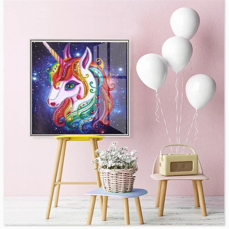 Picture of Cross-border AliExpress supply DIY Diamond painting 5D shaped diamond unicorn Crafts bedroom home decoration painting