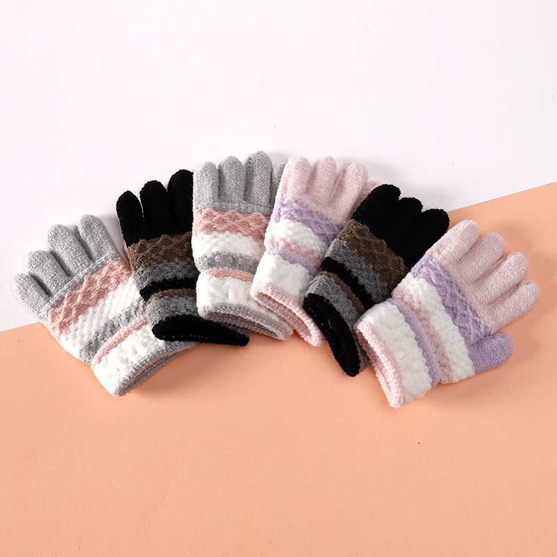 Picture of Factory Direct Supply of Baby Gloves, Autumn and Winter Kindergarten Kidsren's Cute Stripesd Finger Warm Knitted Kidsren's Gloves