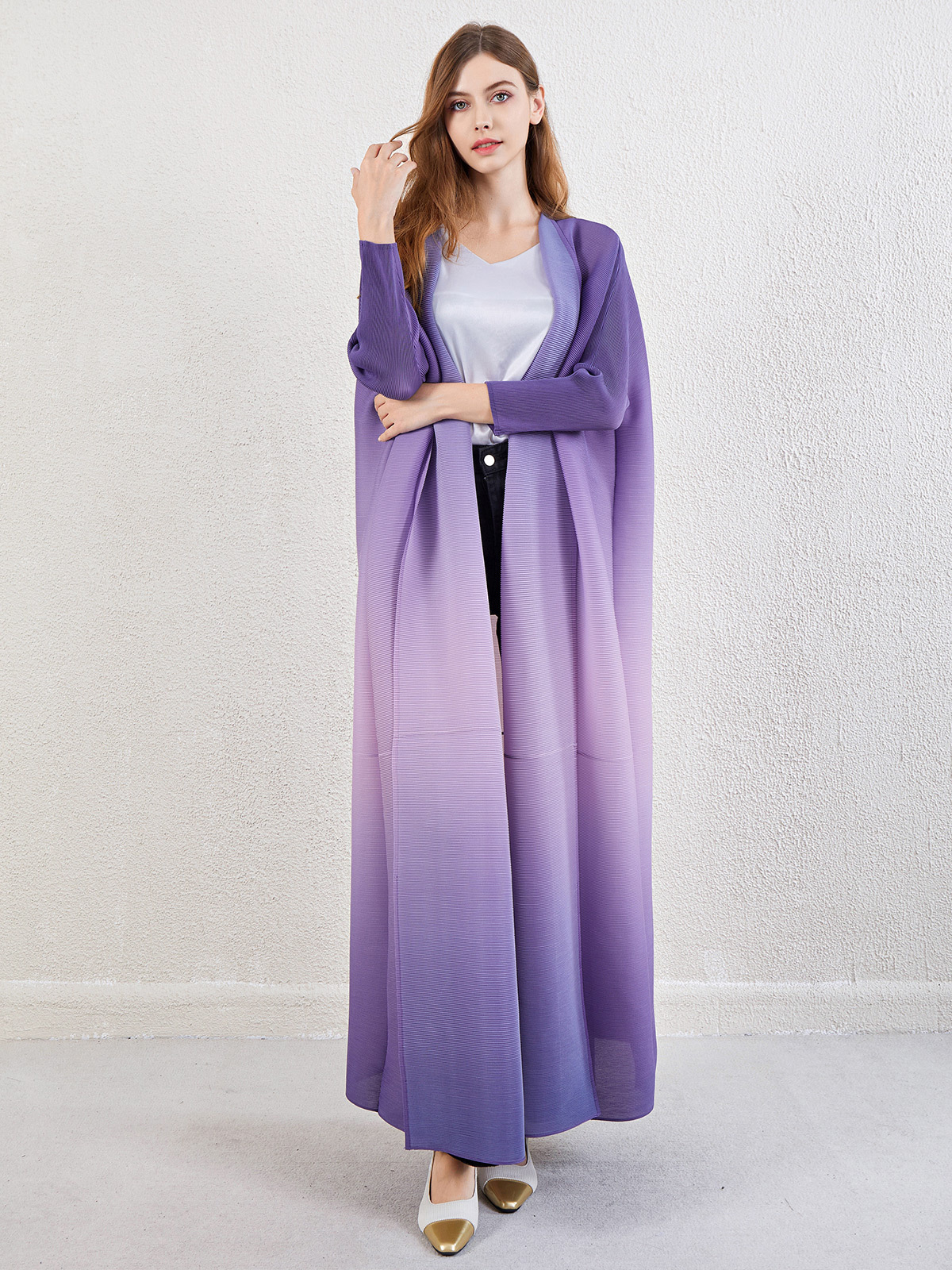 Gradient Color Bat Sleeve Pleated Windbreaker for Women, Fashionable Goddess Style Loose Long Pleated Jacket Top Large Size Middle Eastern