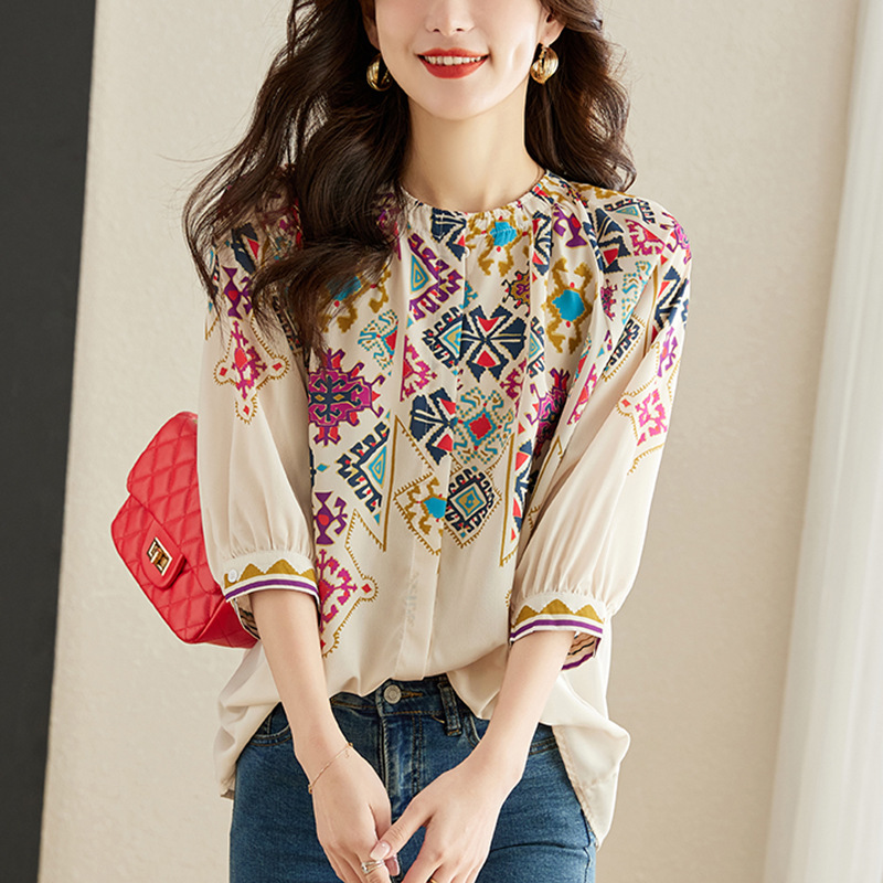 Picture of 2024 Chiffon Shirt Women's Three-Quarter Sleeve Summer 2023 New Shirt Design Niche Feminine Belly-Covering Top