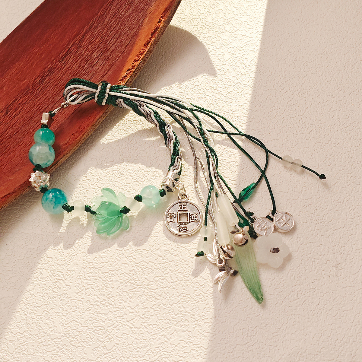 New Chinese Style Lotus Beaded Tassel Woven Hand Rope National Style High-grade Cool Exquisite Adjustable Bracelet