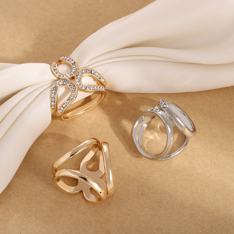 Vintage Distinctive Three-ring Silk Towel Buckle Women's South Korea Fashion Simple Internet-famous All-match Scarf Shawl Buckle Decoration