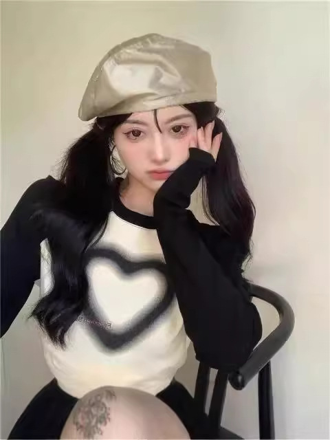 American-style Retro Love Printed Contrast Long-sleeved Short T-shirt Women's Autumn and Winter Slim-fit Slimming Stitching Base Top