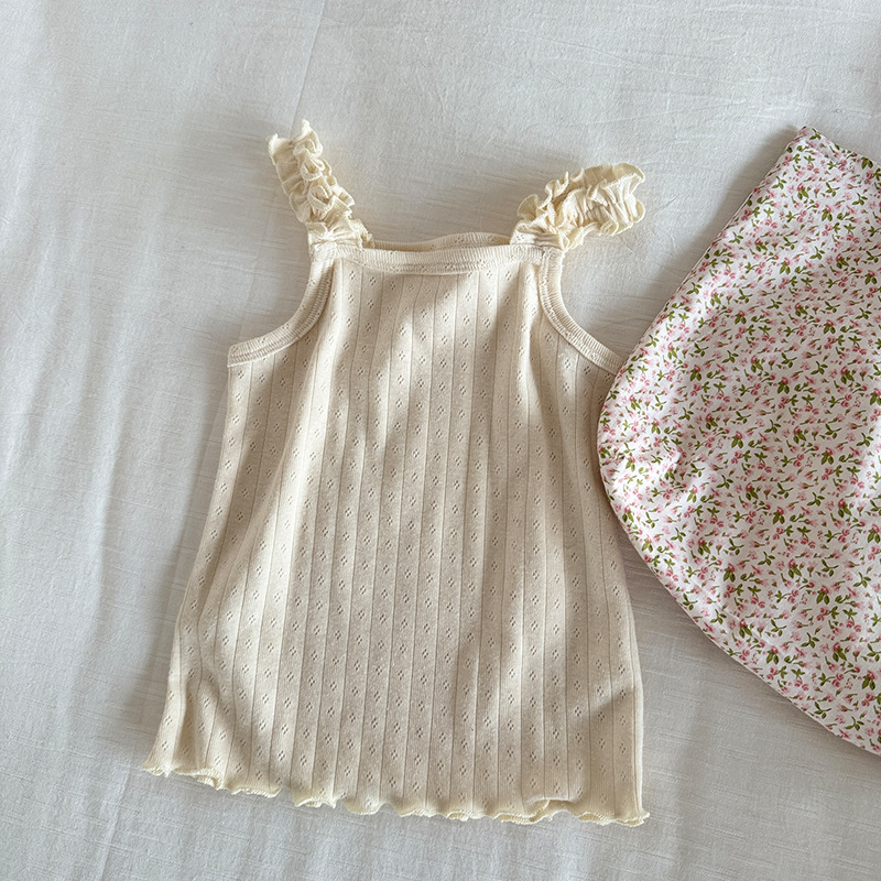 Picture of Girls Camisole 2025 Baby Girl Summer Children's Korean Version Easiest for Match Cute Pit Strip Color Line Camisole