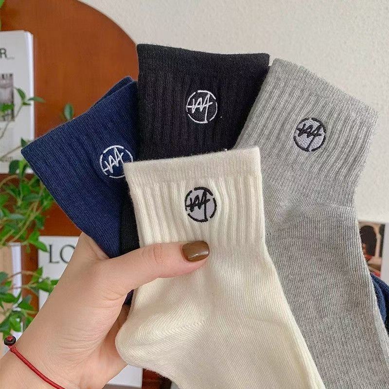 Socks Men's Mid-Socks Autumn and Winter Ins Trendy Men's Sports Socks Student Black and White Basketball Socks Letter Socks Trendy Socks
