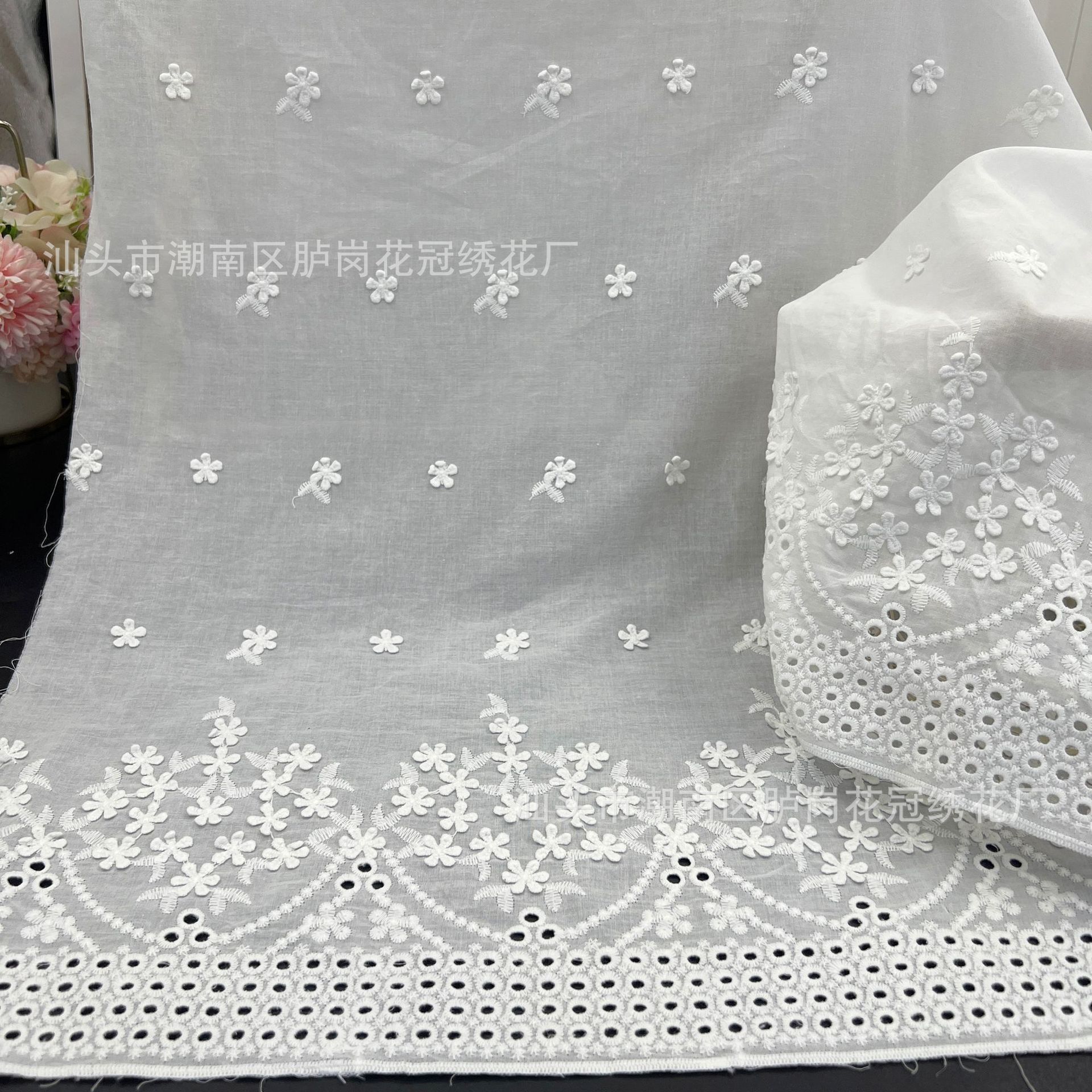 Wholesale Pure Cotton Hollow Three-Dimensional Embroidery Fabric Cotton Embroidery Perforated Hollow Clothing Water-Soluble Lace Embroidery Fabric
