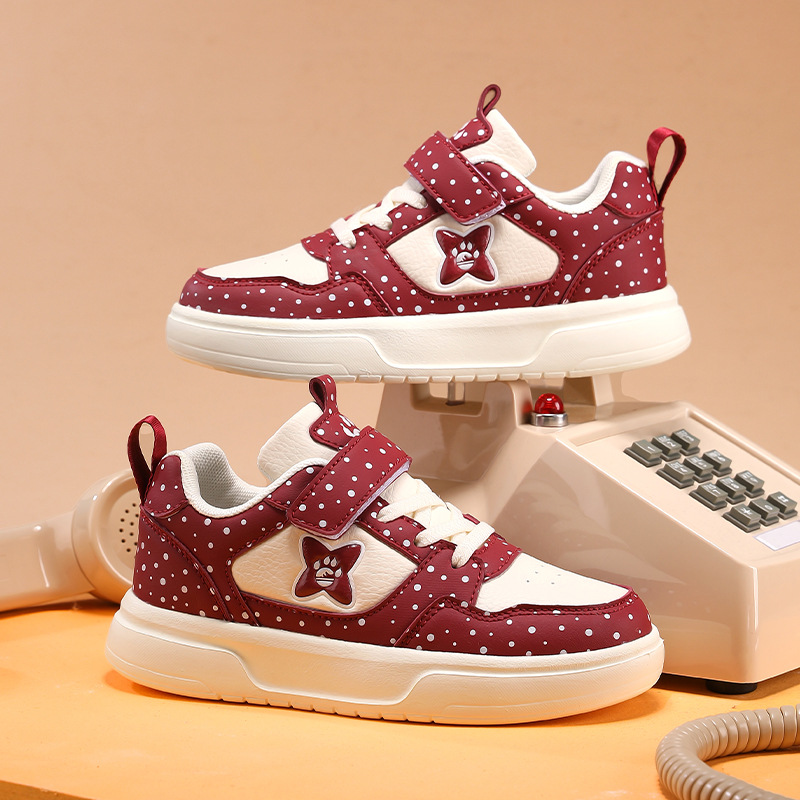 2025 Autumn Girls' Sneakers: Soft Sole, Lightweight Boys' Sneakers, Leather Waterproof and Non-slip Student Sneakers, trendy style