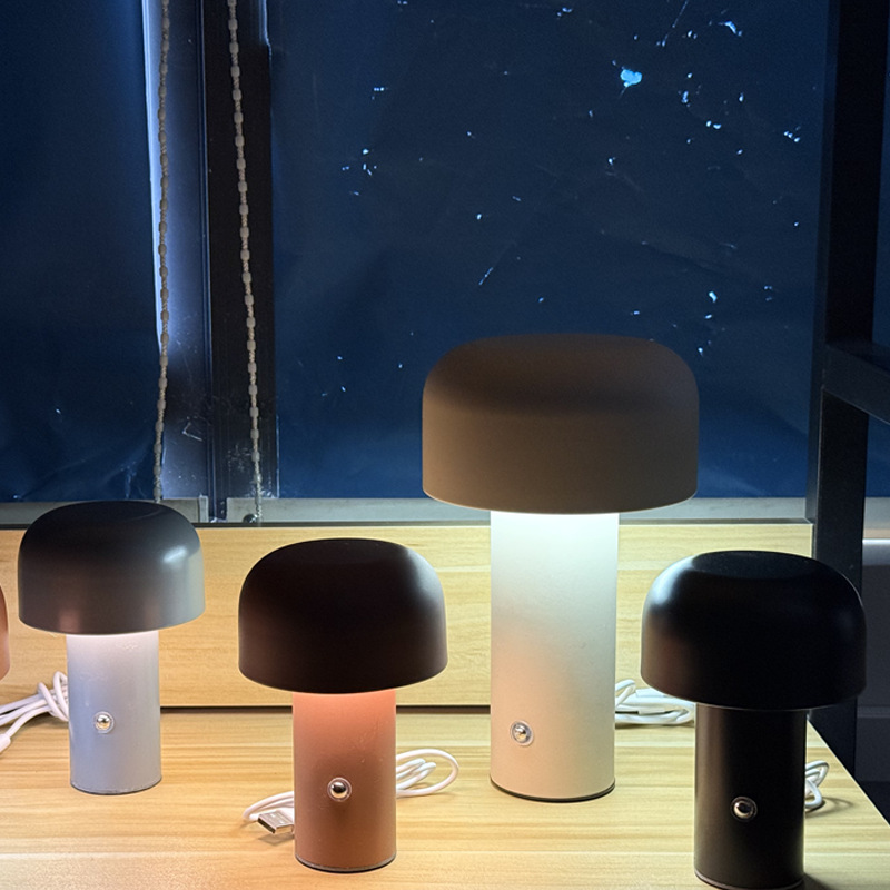 Iron Touch Switch Mushroom Night Light Bar Restaurant Cafe Bedside Desk Bedroom Bedside Atmosphere Table Lamp