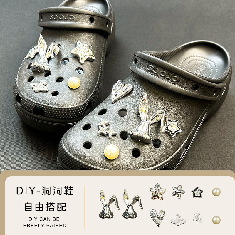 [Silver Big Head Rabbit Series] Cave Shoes Detachable Shoe Buckle diy Slippers Shoe Flower Accessories Summer Cartoon Now