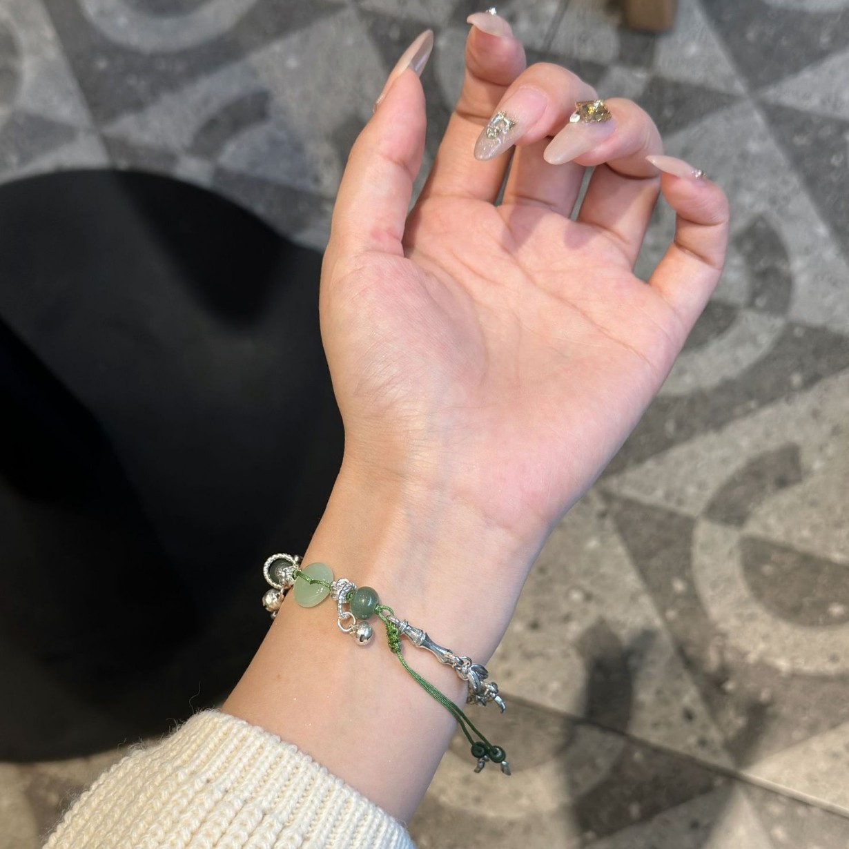 Picture of Suitable for ins Huawei bracelet 9/8 glass beaded strap Huawei FIT3/2 elegant new retro glory 9 women 76
