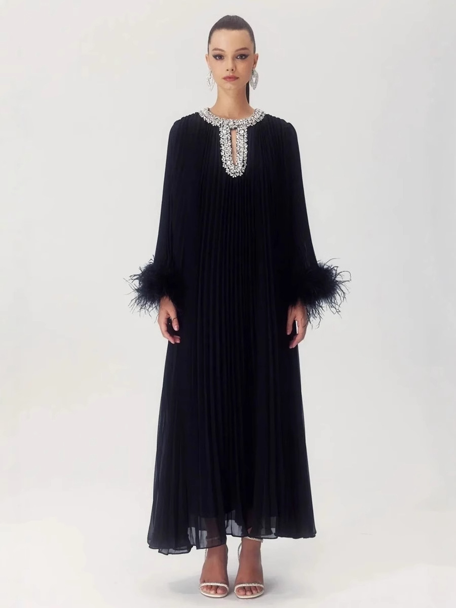 25 Spring and Summer Middle East Dubai Dame Fairy Ostrich Hair Cuff Pleated Loose Elegant Dress Multicolor Dress