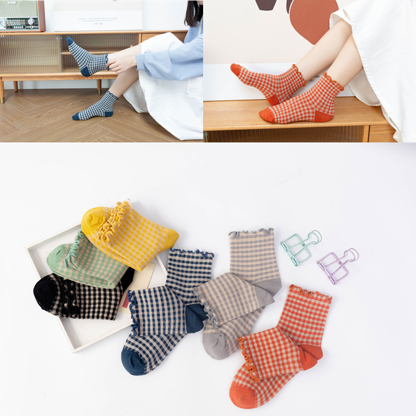 Picture of Women's Fungus-Edged Socks with Rolled Edges, Small Plaid Women's Socks, Casual Loose Cotton Socks, Cotton Short Socks, Zhuji Socks