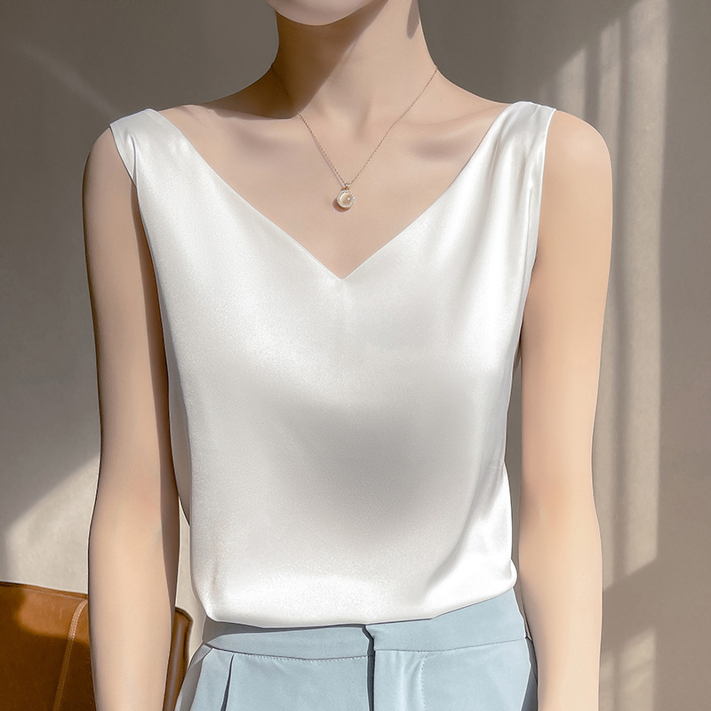 Picture of Cross-Border 2025 Summer New Plus-Size Women's Clothing White Base Layer Outerwear Inner Wear Women's Top Camisole
