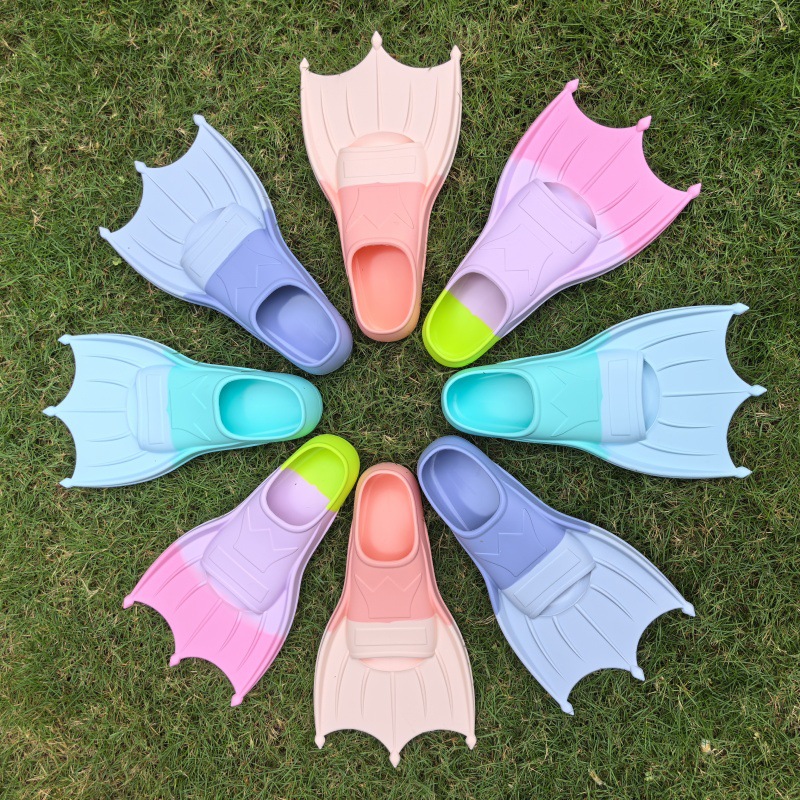 Swimming Short Fins Silicone Diving Fins Professional Team Swimming Training Duck Fins Free Snorkeling Adult and Kidsren's Foot Plates