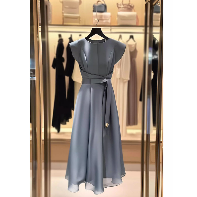Dateful and elegant high-end exquisite slim gray satin half sleeve dress summer women's 2024 new style