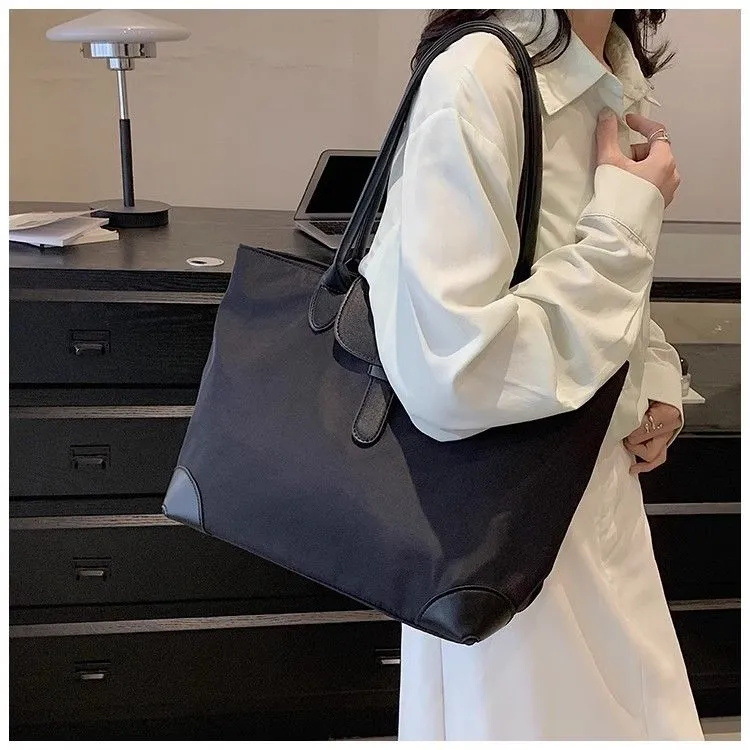 Picture of Large-Capacity Shoulder Bag for Women, Large Commuter Bag, Student School Bag, Nylon Versatile Tote Bag, a Must-Have for Commuting