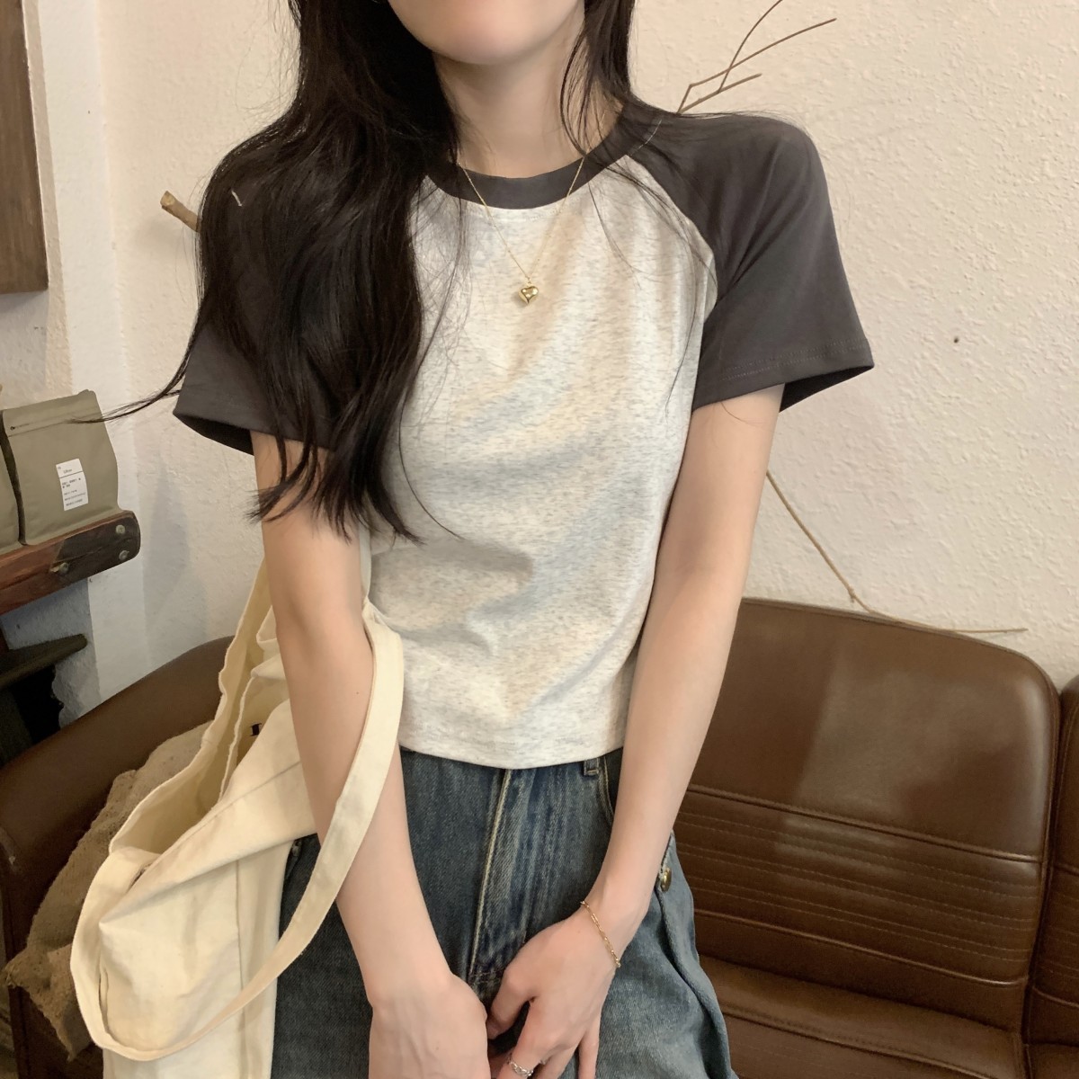 A013 # [180g Double Grinding] American Style Raglan Short-Sleeved T-Shirt for Women in Summer, Versatile Slimming Look Right Shoulder Short Top Trendy