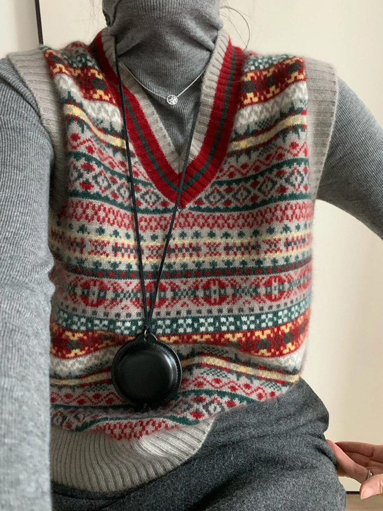 Picture of French-style Contrast Jacquard V-neck Knitted Sleeveless Vest Vest Women's Spring and Autumn Stacked Waistcoat Sweater Outer Thick Top