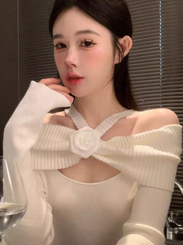 Women's Autumn and Winter Three-Dimensional Flower Slim-Fit Shoulder Sweater Short Bottoming Top