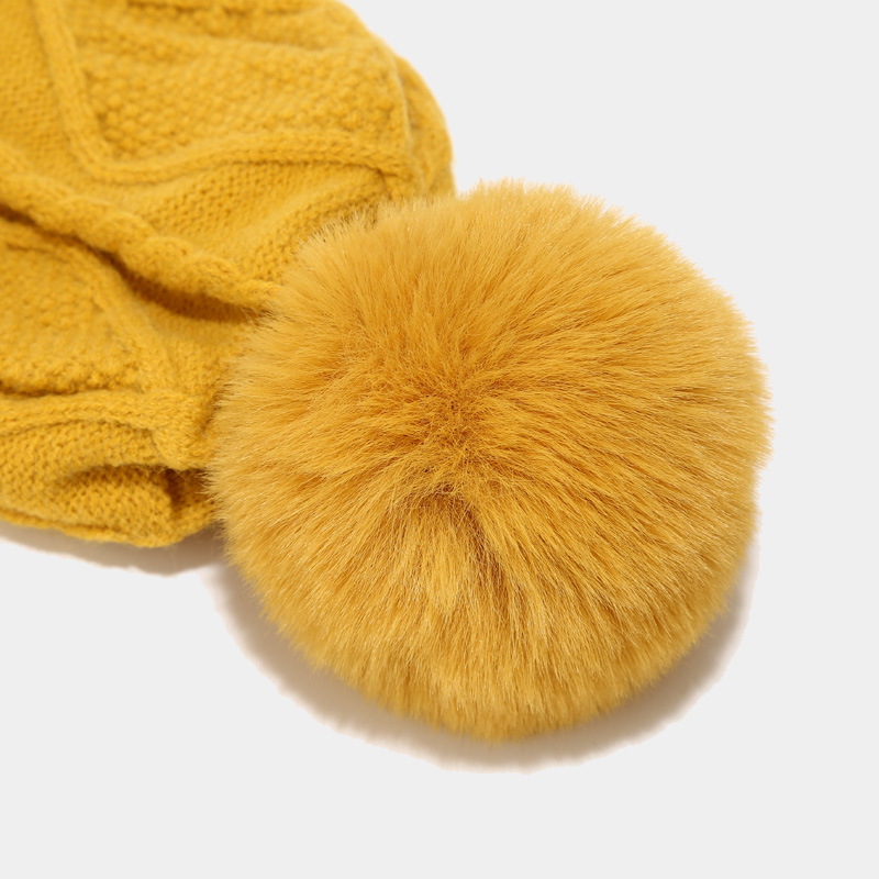 Picture of European and American New Adult Hat Scarf Gloves Three-piece Set Autumn and Winter Outdoor Cold-proof Warm Thickened Knitted Hat Set