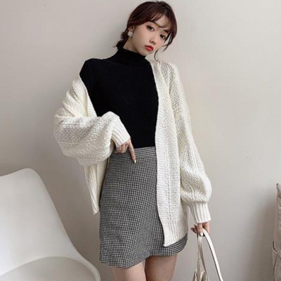 Picture of Autumn and Winter 2025 New Turtleneck Sweater Solid Color Long Sleeve Top Slim-fit Knitted Shirt Base Shirt Women's Styky Ins Trendy
