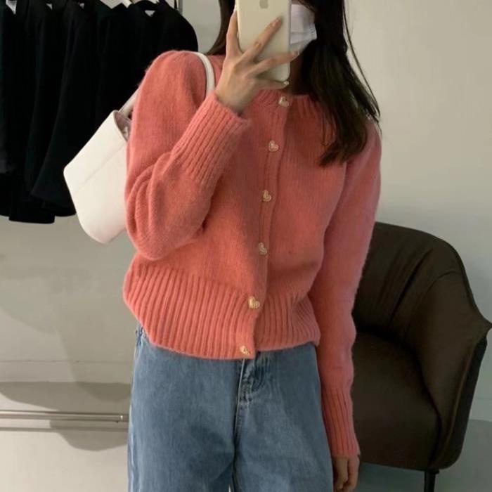 Picture of Sweater Coat Women's Autumn New Korean Style Gentle Long Sleeve Love Buckle Short Loose Knitted Cardigan Top Trendy