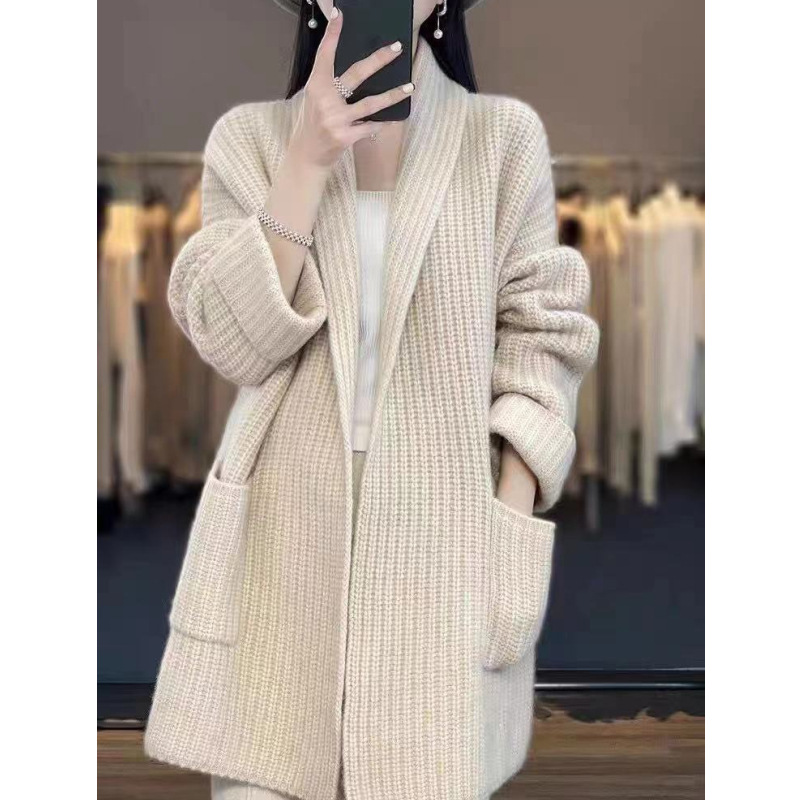 Picture of Korean style autumn and winter lazy style thick line plus size sweater cardigan elegant mid-length loose knitted thickened coat for women