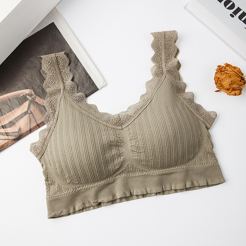 Picture of 2025 New Seamless Beautiful Back Wrap Bra Strapless Sexy Lace Underwear Anti-Exposure Sports Vest