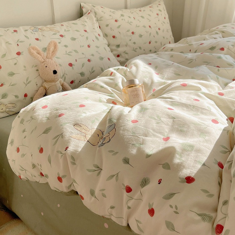 Class A cotton bed four-piece set 100 cotton cute cartoon quilt cover sheets student dormitory three-piece set wholesale