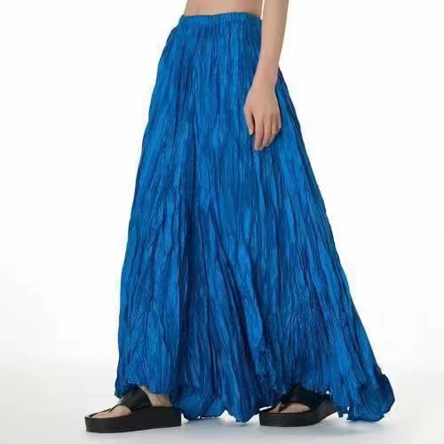 Picture of European and American Simple Crumpled Skirt 2024 Autumn and Winter New Fashion Brand Women's Fashion All-match Oversize Skirt