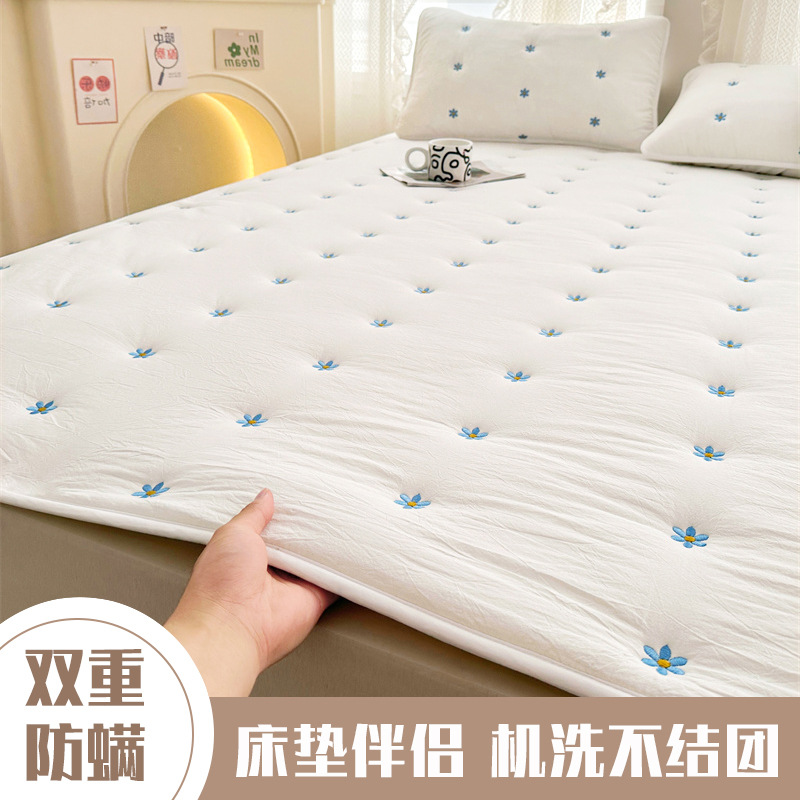 Picture of Pure Soy Fiber Foldable Mattress Cover Student Soft Cushion Thin Mattress Quilt Removable Protective Pad