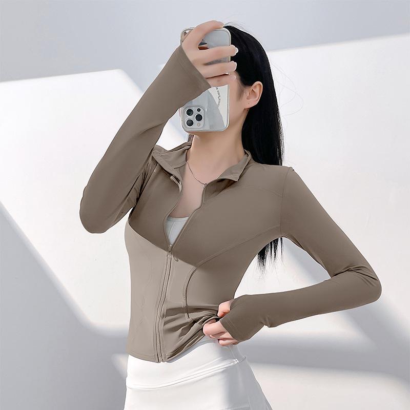 Picture of Juyitang Sun Protection Yoga Clothing Nude Outdoor Tight Breathable Sports Fitness Jacket Top for Women