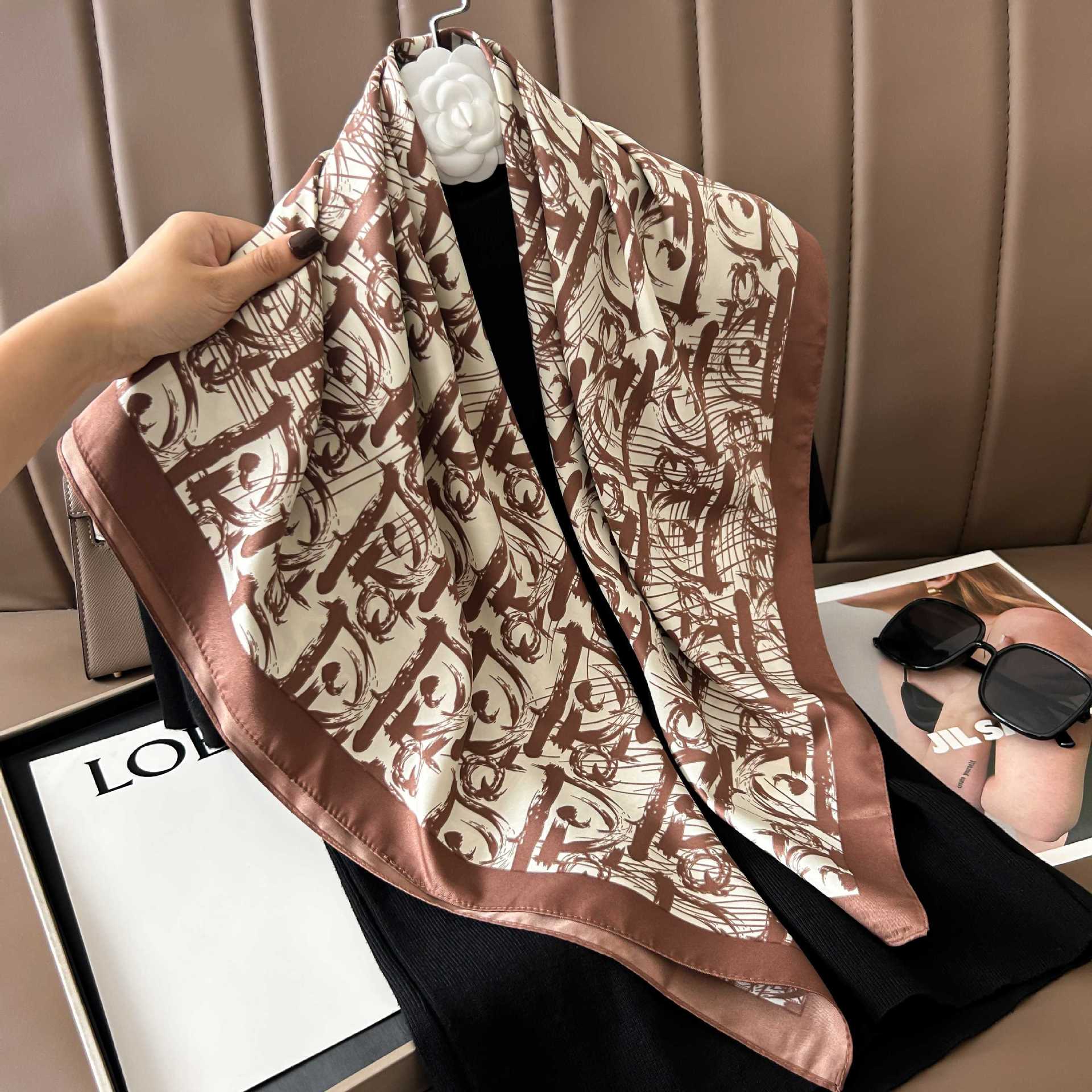 Picture of New 90cm Large Square Silk Elegant High-grade Decorative Shawl Women's Silk Scarf Fashion All-match Professional Scarf