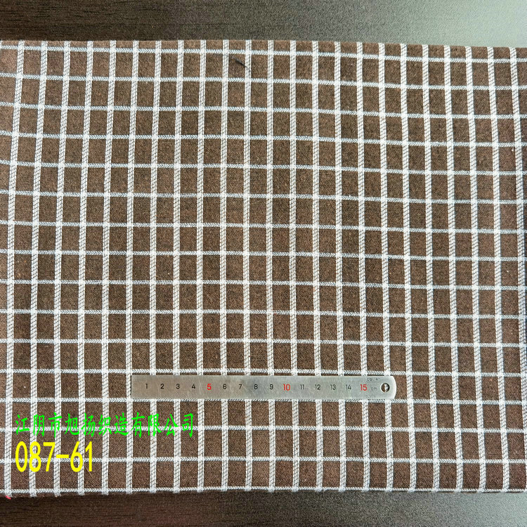 Picture of in stock brushed plaid fabric spring and summer women's shirt cloth 21 polyester cotton woven flannel plaid lining