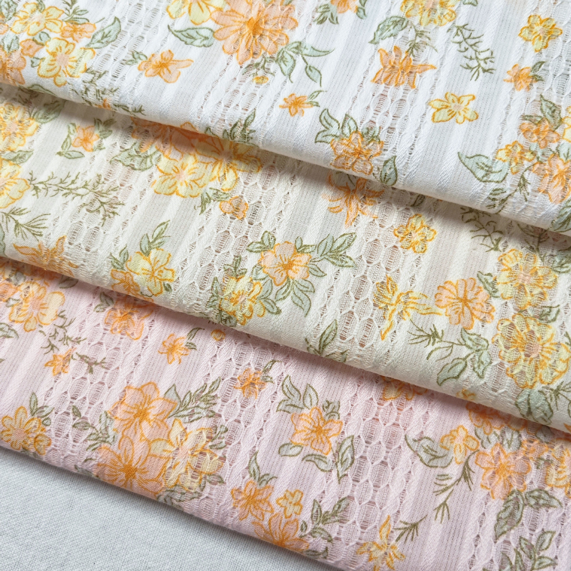 Spring and summer cotton woven jacquard pastoral floral small fresh water slurry printed dress children's clothing fabric home boutique
