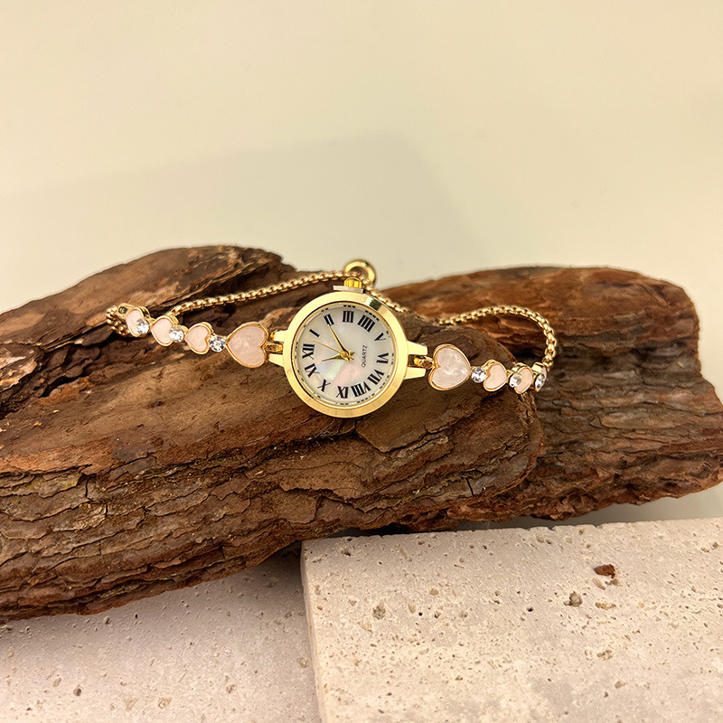 Picture of New Niche Ladies Quartz Watch Alloy Bracelet Diamond Love Heart-shaped Watch Small Dial Temperament Watch Factory Outlet