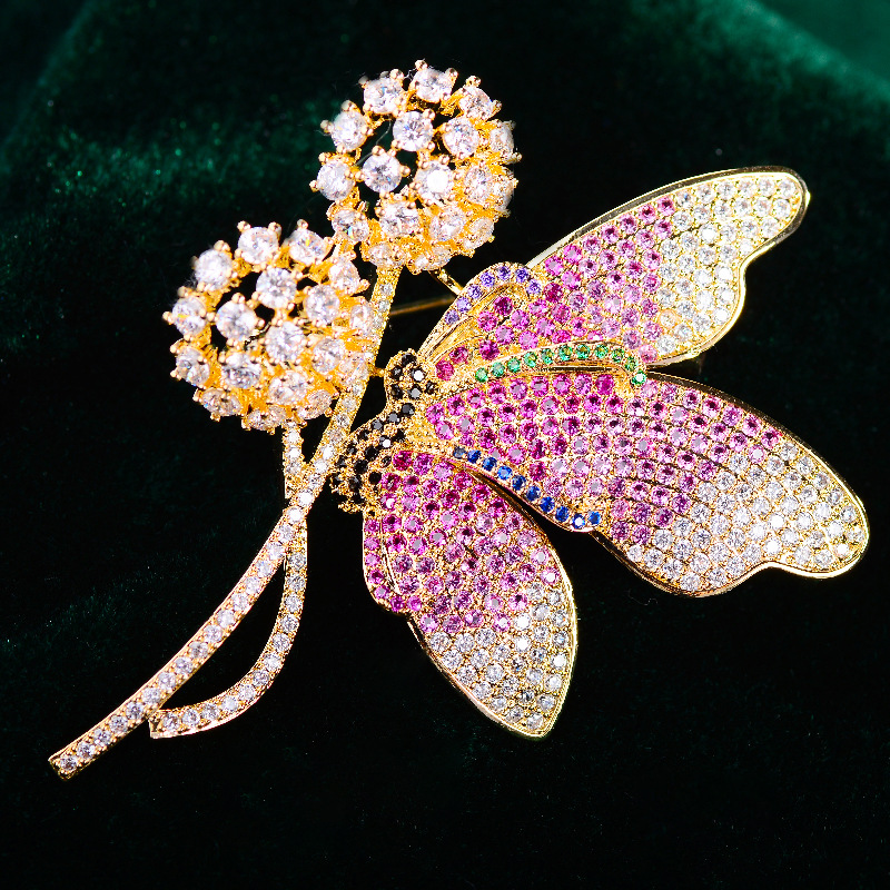 Picture of Korean style fashionable Elegant Butterfly Love flower zirconia brooch elegant elegant Elegant Butterfly clothing pin high-grade accessories