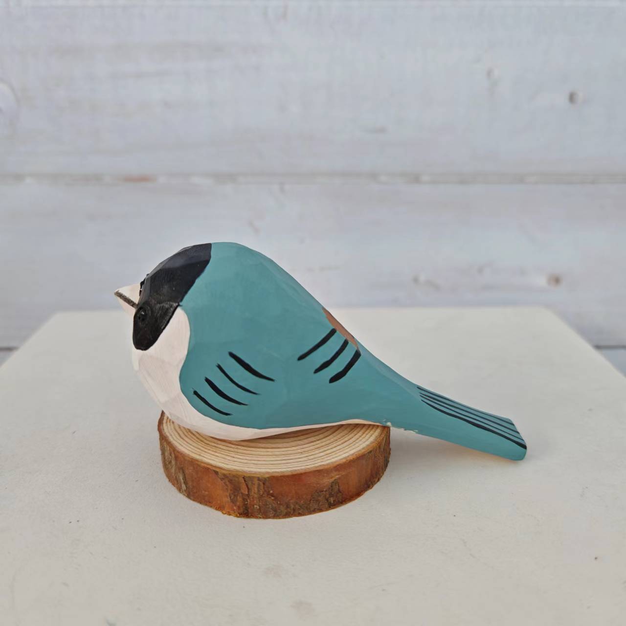 Picture of Bird Wood Carved Ornaments Cute Children's Toys Birthday Gift Hand Carved Colored Healing Desktop Ornaments Animals