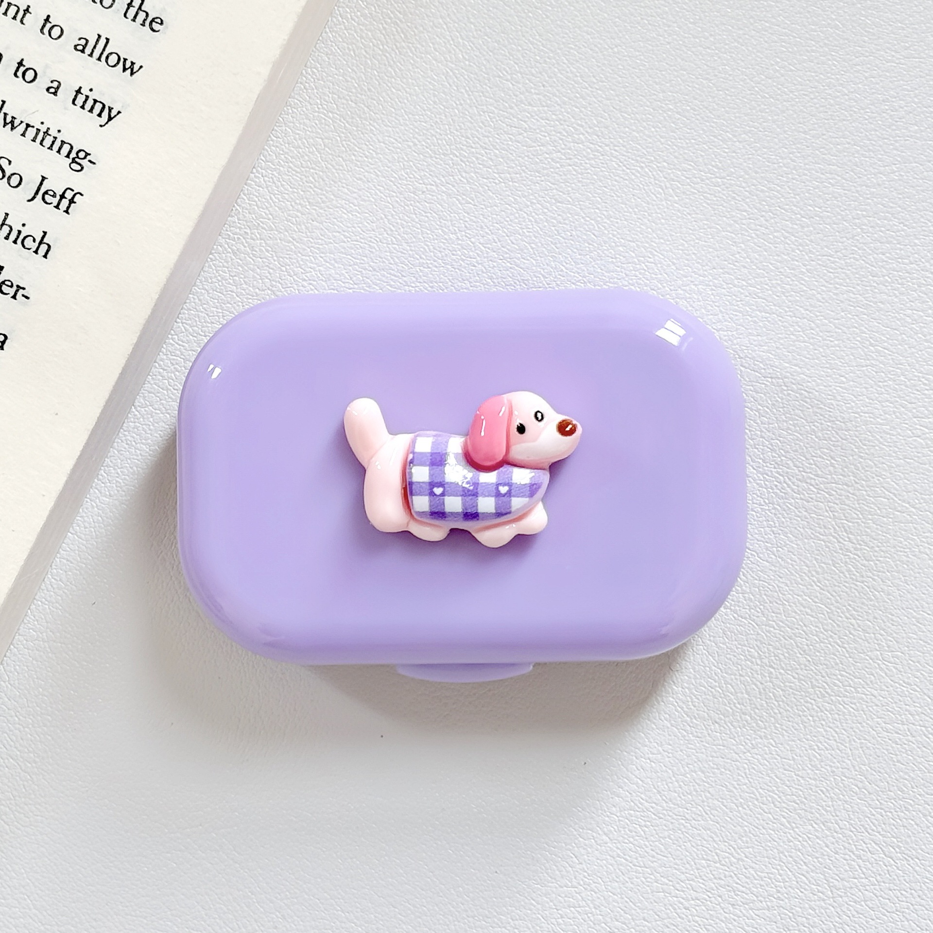 Picture of Cute Little Animal Cartoon Contact Lens Case, Contact Lens Storage Box, Care Companion with Mirror, Girl Ins Wholesale