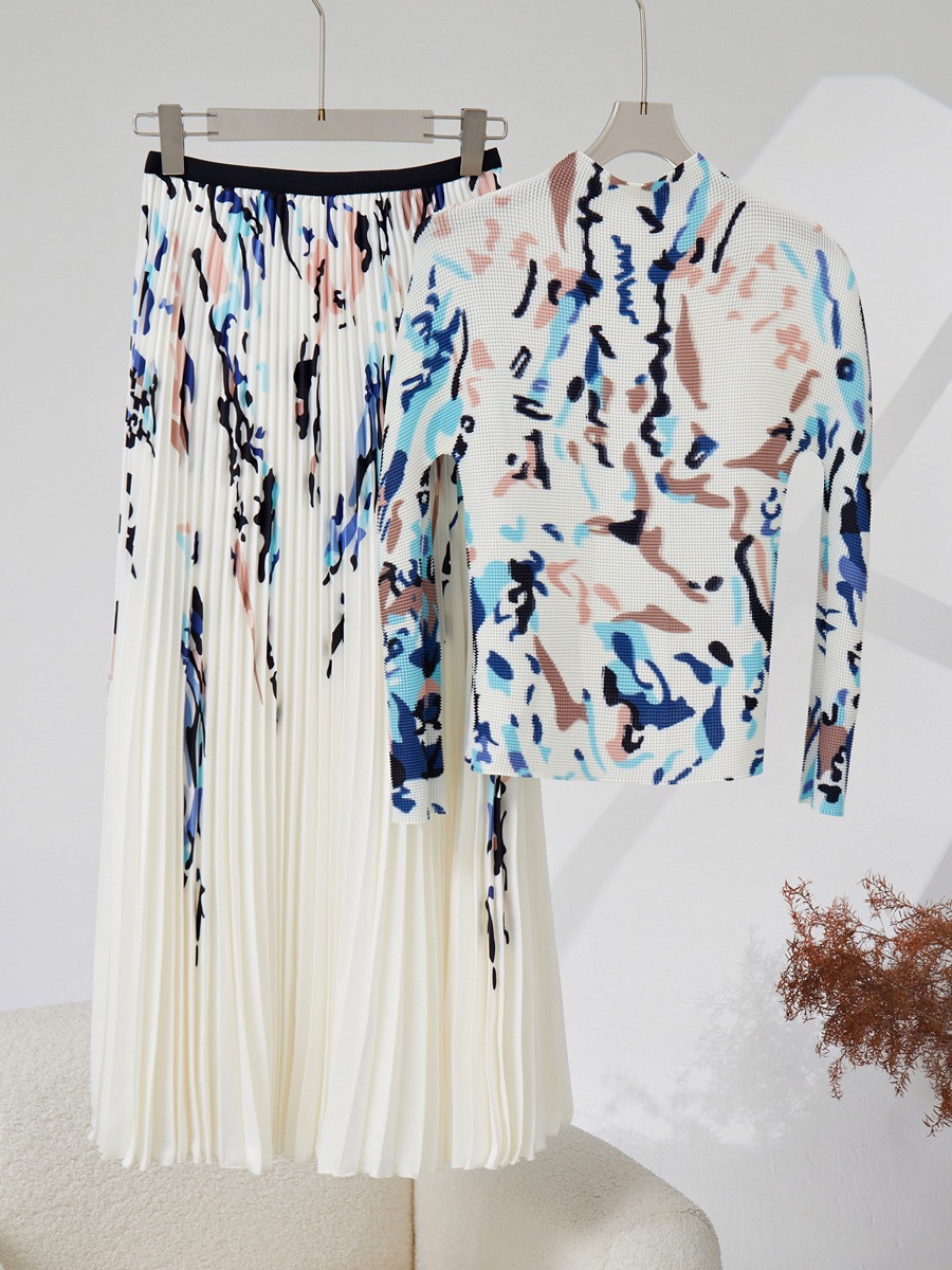 Fashionable pleated top women's skirt long Middle East cross-border foreign trade Women's T-shirt suit skirt autumn two-piece suit