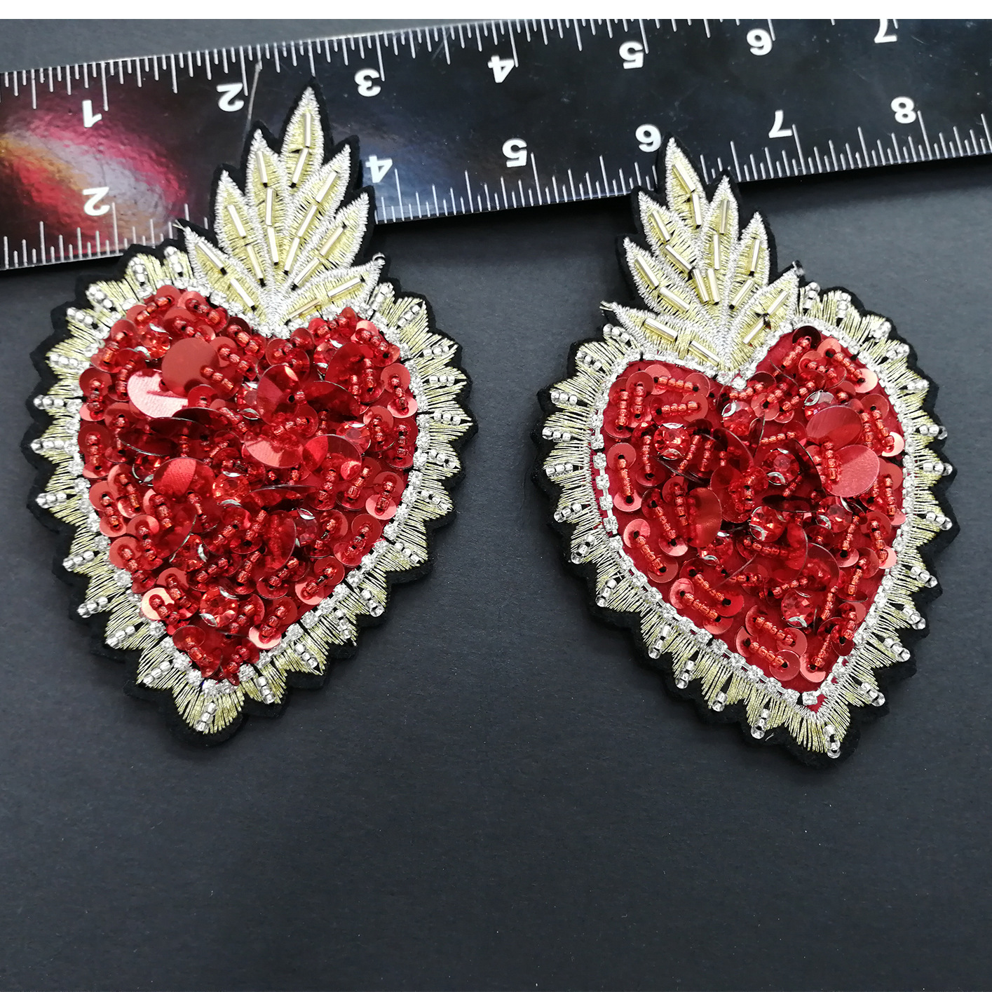 Xinyu spot supply best selling hand-nailed beads beads peach heart cloth stickers stage shoes and hats luggage decorations diy