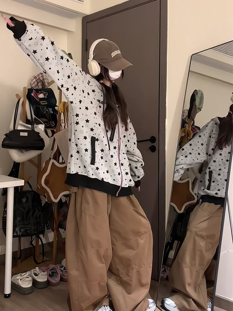 Picture of American retro spring and autumn women's star sweatshirt jacket is loose and slim, cute and versatile casual hooded top