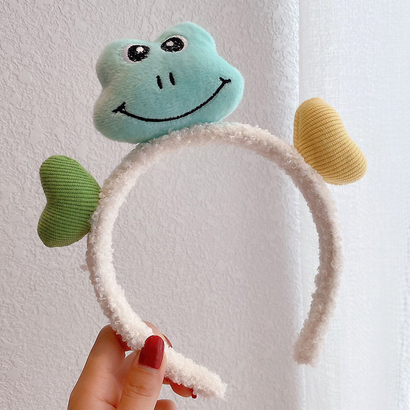 Picture of Special Headband for Face Washing for Women 2025 New Autumn and Winter Cute Bear Headband Hairband Hairpin Hair Accessory Plush Headwear
