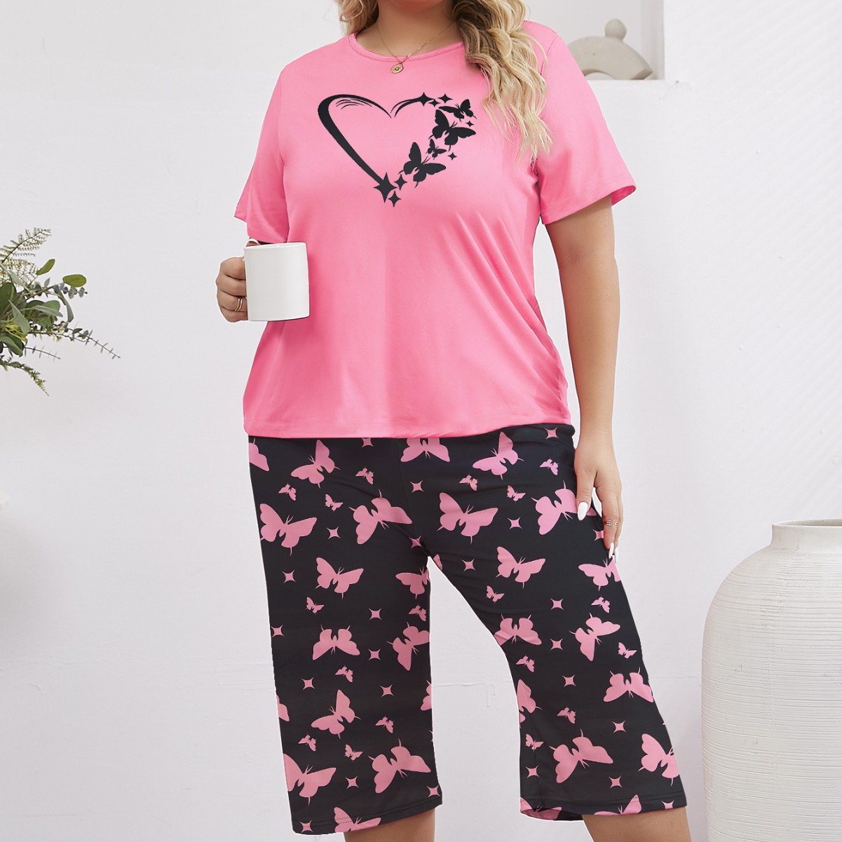 Cross-border plus size Outfit Pajamas for suit Women's Loose Crewneck Comfortable Short-sleeved Cropped Pants Pajamas