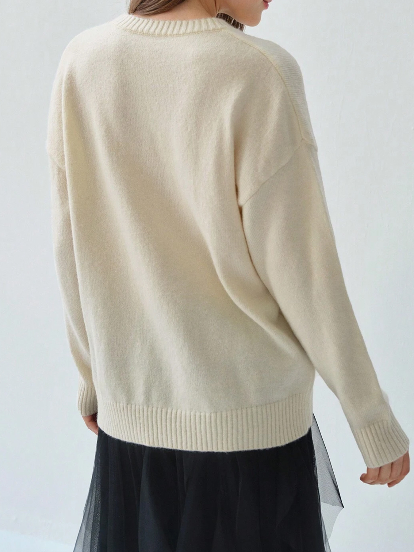 Picture of European and American Cross-Border Autumn and Winter Lazy Style Sweaters for Women, High-End Pullover New Fashion Casual Long-Sleeved Knitted Tops